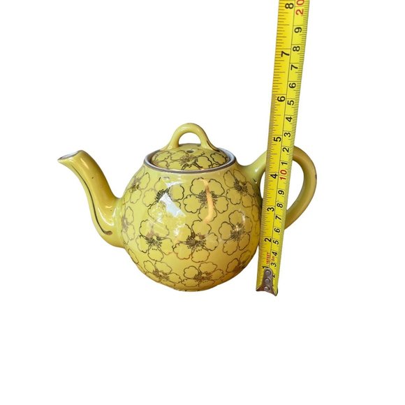 Hall Dining Vintage Hall French Daisy Yellow 4 Cup Teapot Gold